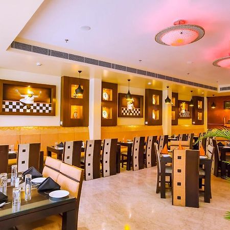 Hotel Kapish Smart-All Pure Veg Джайпур Екстериор снимка