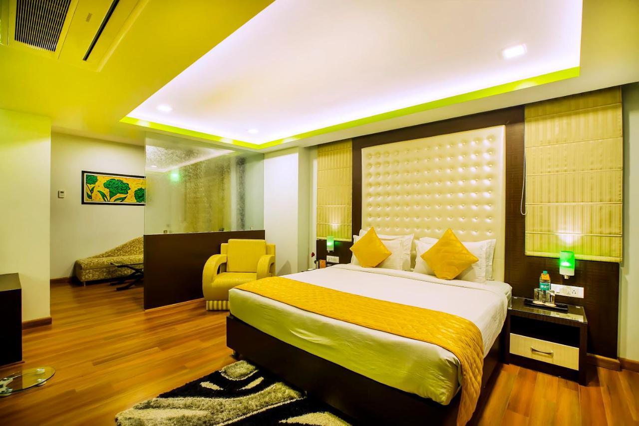 Hotel Kapish Smart-All Pure Veg Джайпур Екстериор снимка