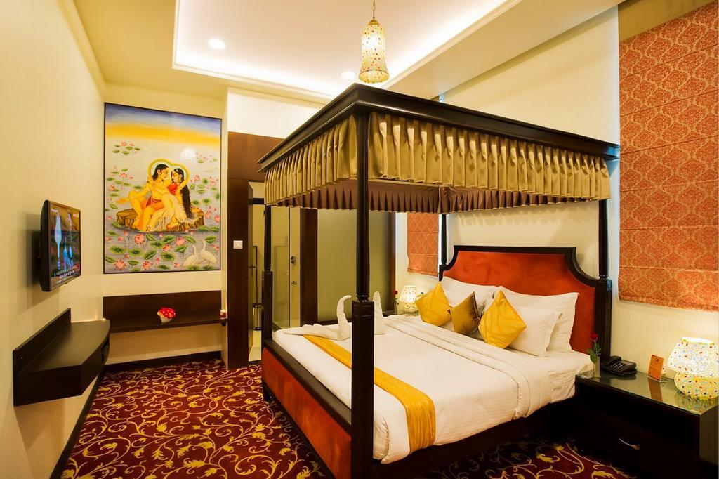 Hotel Kapish Smart-All Pure Veg Джайпур Екстериор снимка