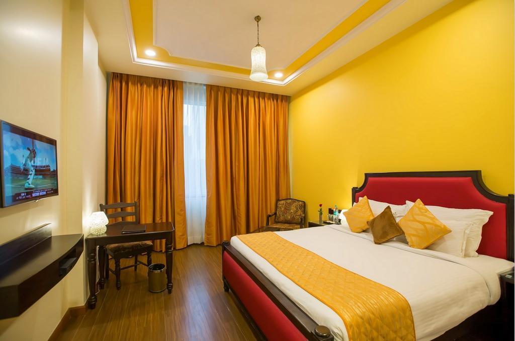 Hotel Kapish Smart-All Pure Veg Джайпур Екстериор снимка